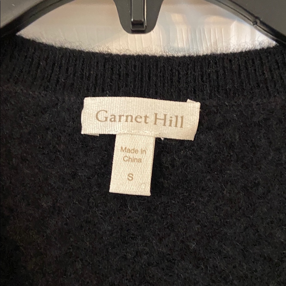Garnet Hill Classic Black V-Neck Sweater 100% Cashmere length 21” bust 30” - Picture 2 of 8